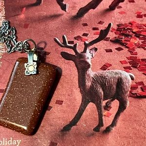 NEW SparklesGoldstone necklace 23" chain